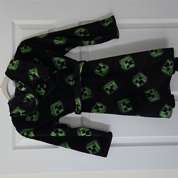 Minecraft Robe Black & Green - Picture 4 of 4